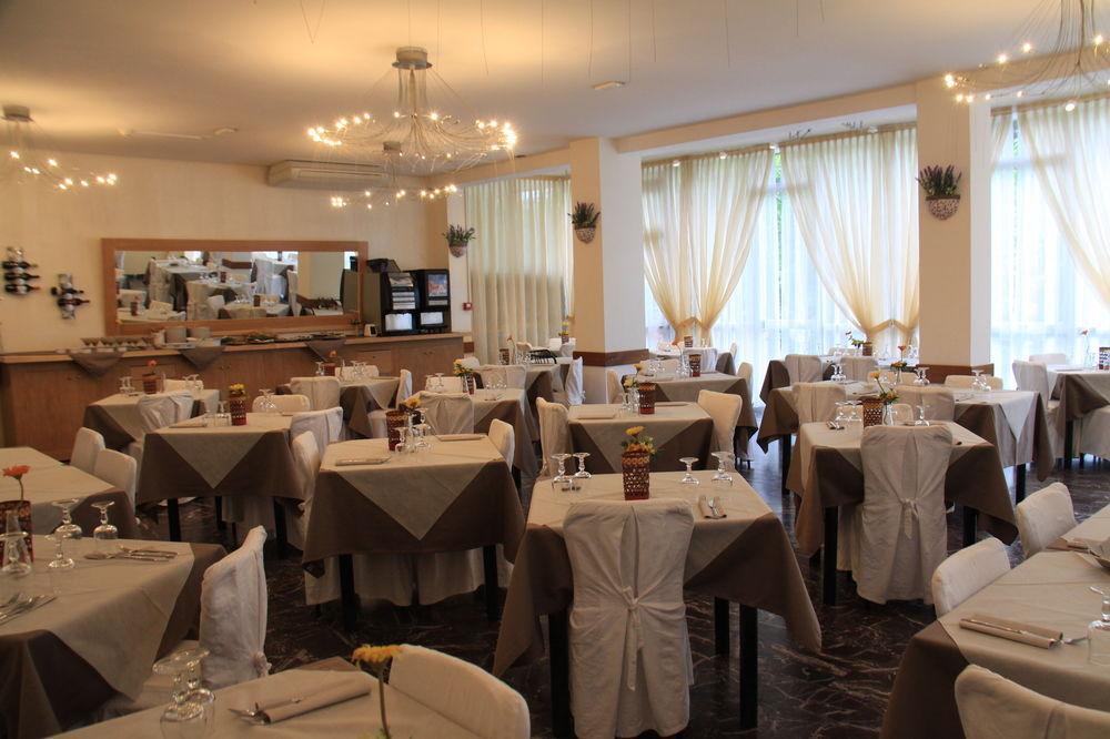 Hotel Bisanzio Cervia Eksteriør billede