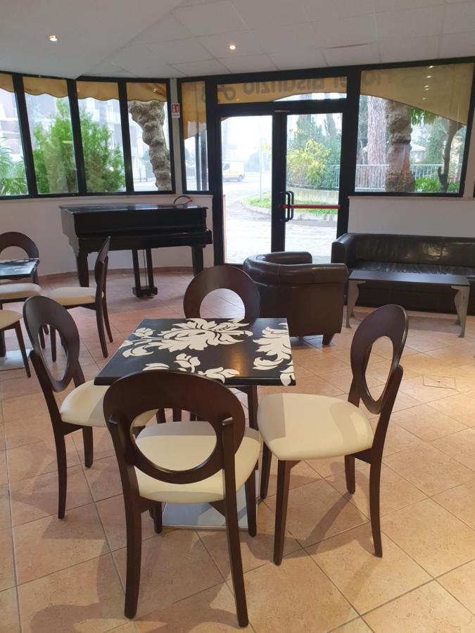 Hotel Bisanzio Cervia Eksteriør billede